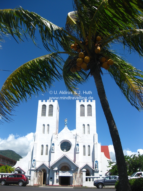 Kirche unter Palmen in Apia
